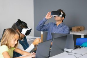 Read more about the article How Virtual Reality is You Changing Education in the USA